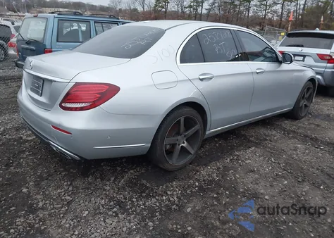 2017 Mercedes-Benz E 300 из США, поврежденный, VIN WDDZF4JB4HA079309
